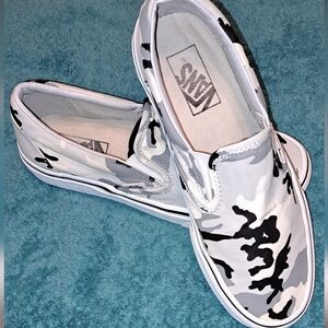 Van's camo shoes